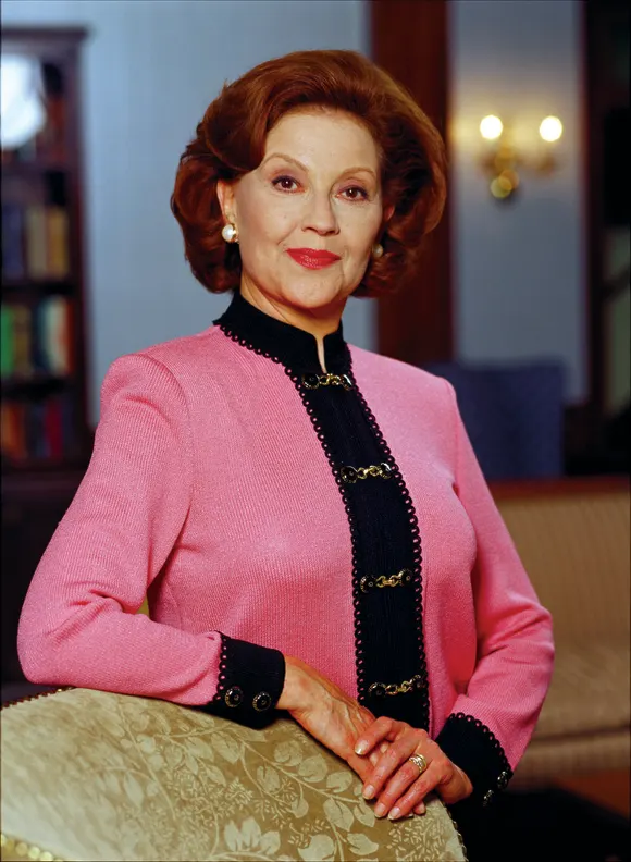 kelly bishop