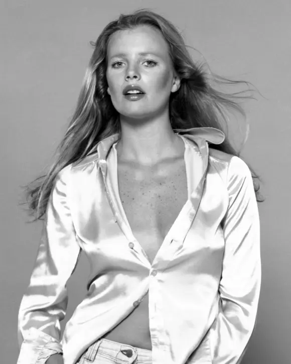 Kim Basinger jung heiss