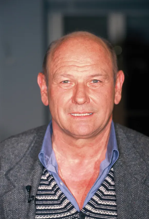 Klaus Löwitsch ist bereits verstorben