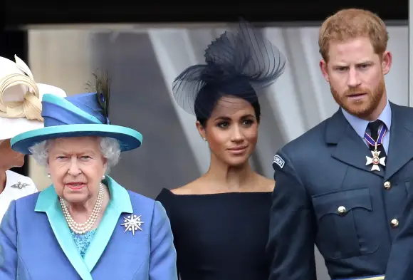Königin Elisabeth II., Herzogin Meghan und Prinz Harry im Jahr 2018