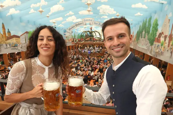 Laryssa Stone und Mathias Niederberger oktoberfest
