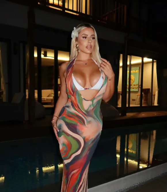 laura lettgen heiß freizügig