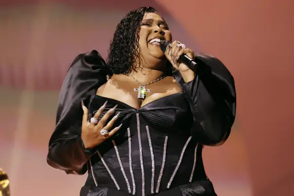 Lizzo gewann den Grammy in der Kategorie Platte des Jahres