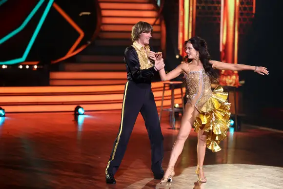 malika dzumaev heiß sexy let's dance