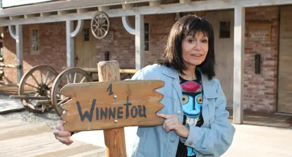 Marie Versini besuchte das Tipidorf