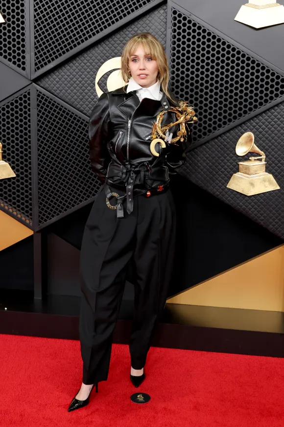 miley cyrus grammys look