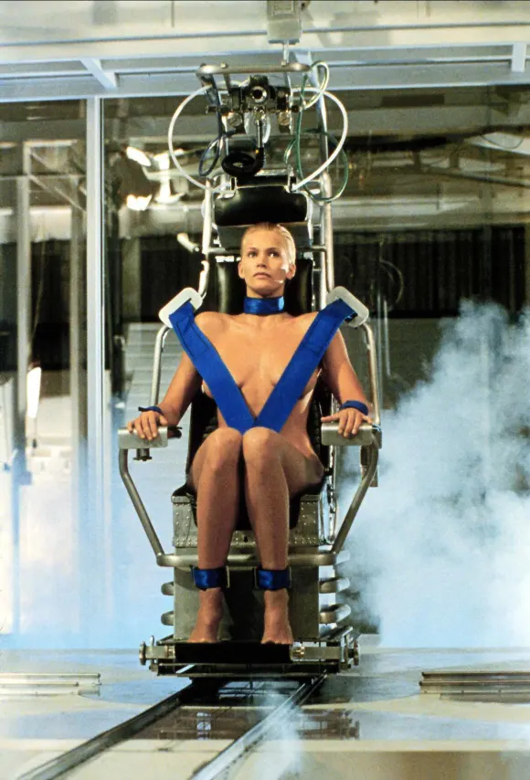 Natasha Henstridge als „Sil“ in „Species“