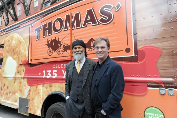 Philip Michael Thomas und Richard Thomas.