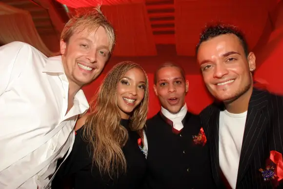 Ross Antony Hila Bronstein Shaham Joyce Giovanni Zarrella brosis bro'sis früher