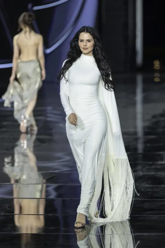 Ruby O. Fee auf der L'Oreal Paris Fashionshow