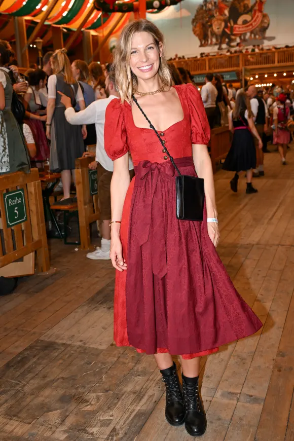 Sarah Brandner auf dem Oktoberfest 2023