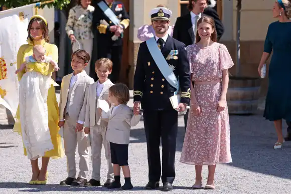 schwedische royals taufe prinzessin ines prinzessin estelle