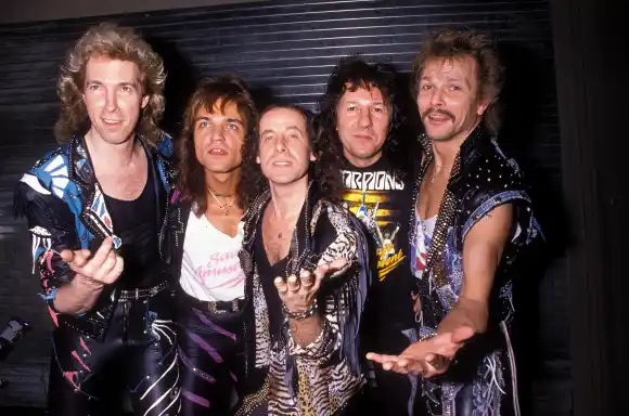 Scorpions in Berlin v li Francis Buchholz Matthias Jabs Klaus Meine Herman Rarebell und Rudol