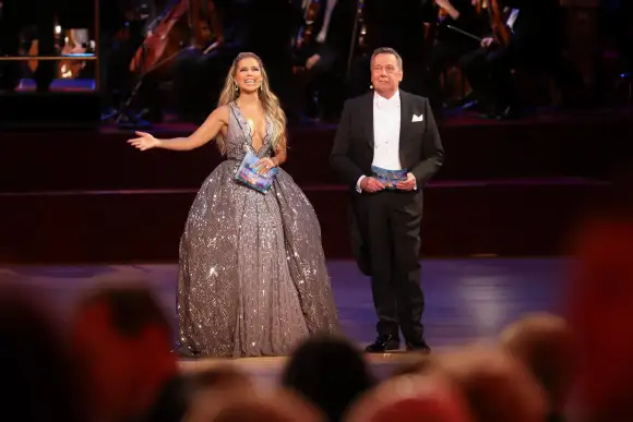 Sylvie Meis und Roland Kaiser beim Opernball 2019
