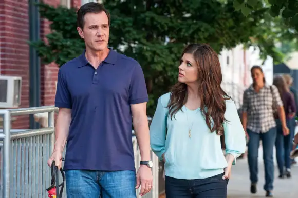 Tim DeKay und Tiffani Thiessen in „White Collar“