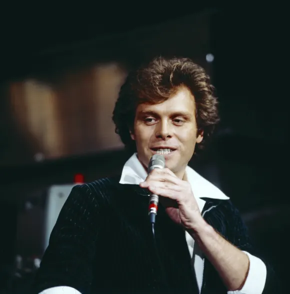 HITPARADE Hitparade, ZDF Musiksendung, Deutschland, 1978, Tony Holiday singt seinen Hit: Tanze Samba mit mir. Hitparade,